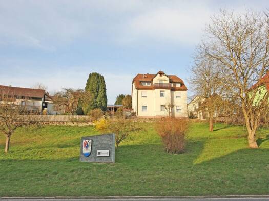 Mehrfamilienhaus zum Kauf als Kapitalanlage geeignet 300.000 € 9 Zimmer 196 m² 678 m² Grundstück Schulgasse 11 Pommelsbrunn 91224