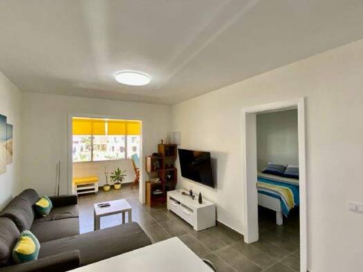 Wohnung zur Miete provisionsfrei 1.400 € 2 Zimmer 45 m² 2. Geschoss frei ab sofort San Bartolomé de Tirajana 35100