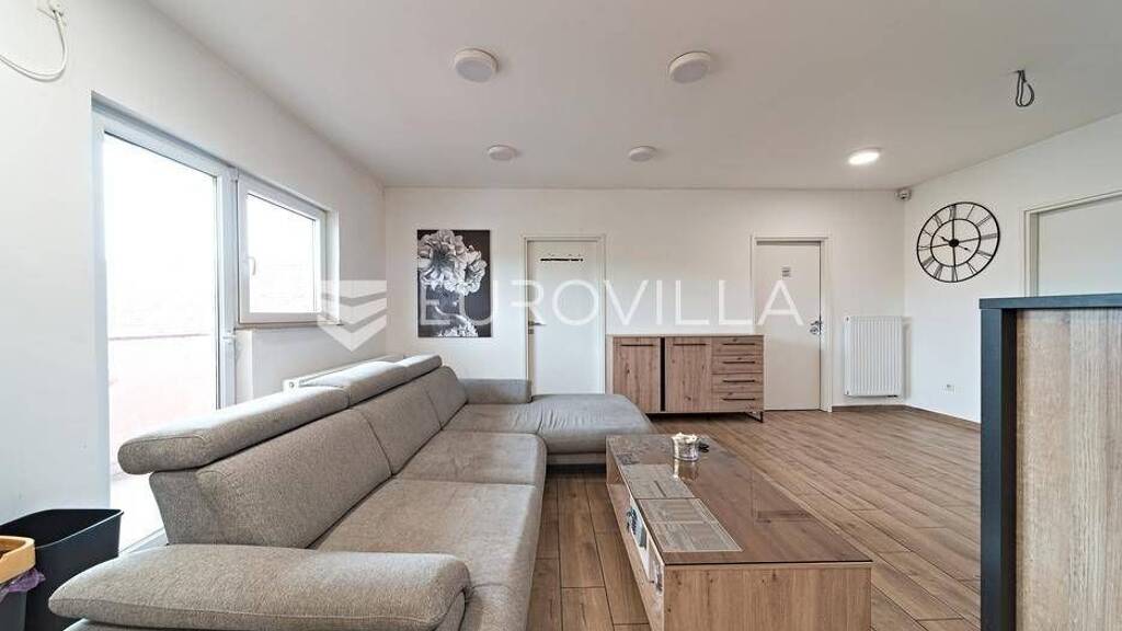 Wohnung zum Kauf 200.000 € 2 Zimmer 74 m² Zeleno polje Donji grad, Jug II, Tenja