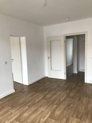 Wohnung zur Miete 370 € 2 Zimmer 48,9 m² 4. Geschoss frei ab 01.08.2025 Richard-Wagner-Straße 12 Innerstädtischer Bereich Nord 16 Dessau-Roßlau 06844