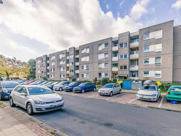Wohnung zur Miete 700 € 4 Zimmer 87 m² 3. Geschoss frei ab 28.08.2026 Travestraße 2 Weststadt Weststadt 38120
