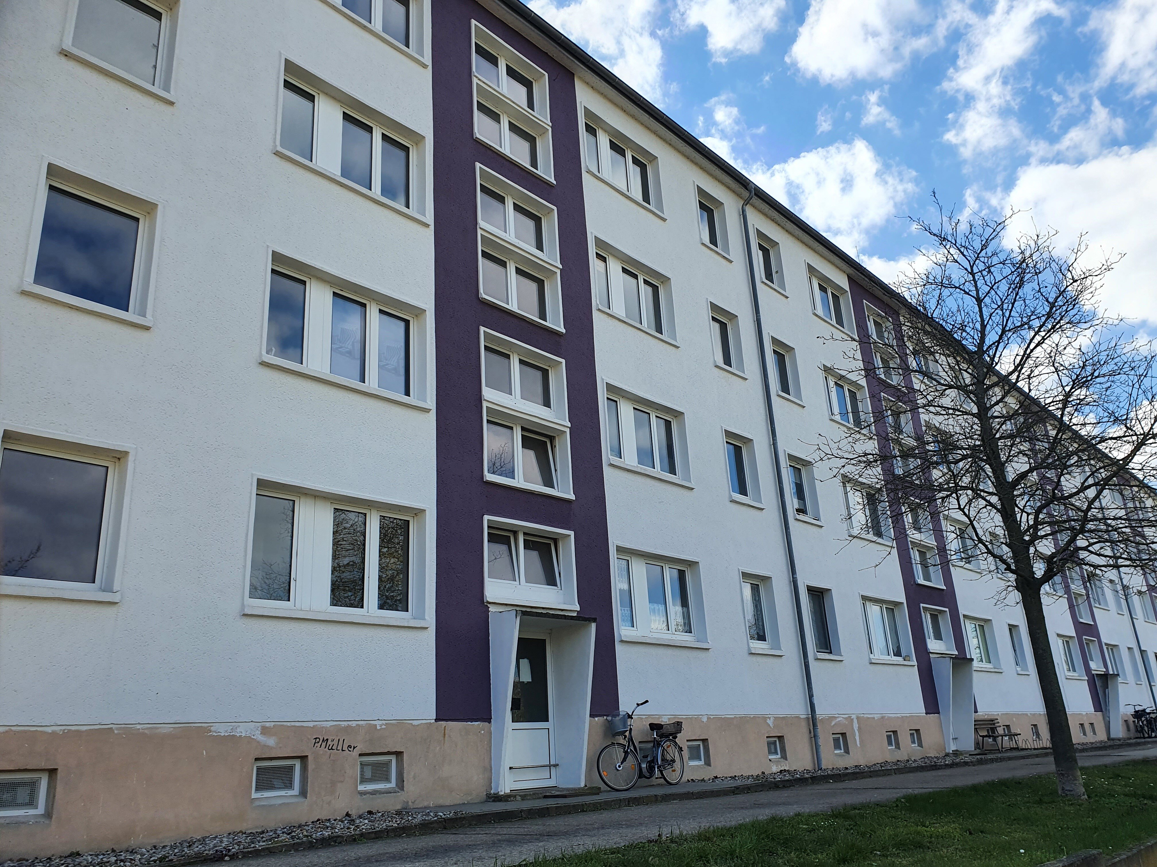 Mehrfamilienhaus zum Kauf 895.000 € 100 Zimmer 2.320 m²<br/>Wohnfläche 4.355 m²<br/>Grundstück Parey Elbe-Parey 39317