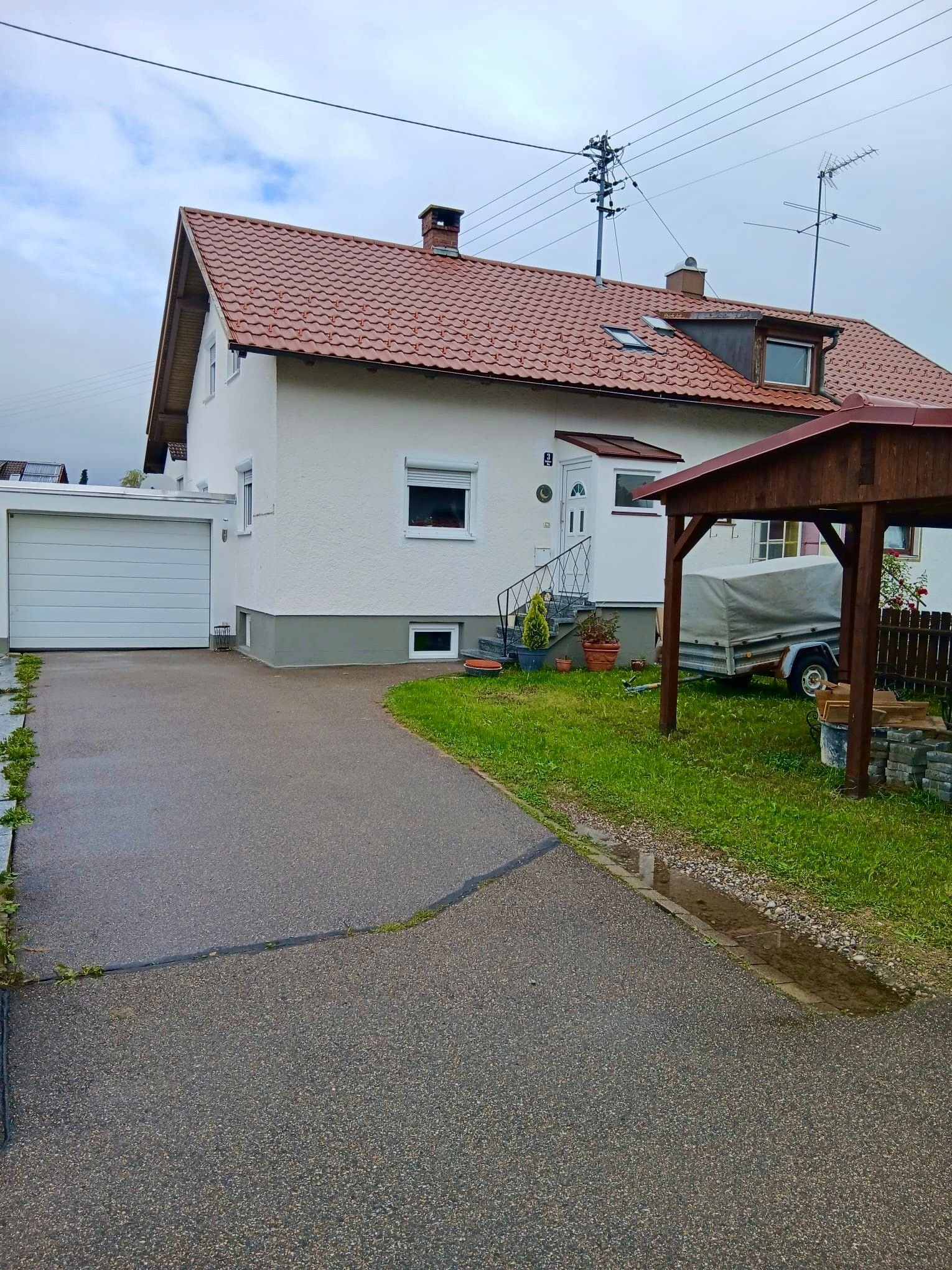 Doppelhaushälfte zum Kauf provisionsfrei 380.000 € 3 Zimmer 74 m²<br/>Wohnfläche 250 m²<br/>Grundstück ab sofort<br/>Verfügbarkeit Sudetenweg 3 Obergünzburg Obergünzburg 87634