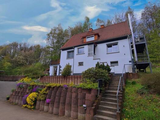 Mehrfamilienhaus zum Kauf 279.000 € 7 Zimmer 130 m² 1.564 m² Grundstück frei ab sofort Blankenau Hosenfeld 36154
