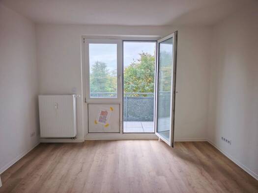 Wohnung zur Miete 525 € 4 Zimmer 83,3 m² 3. Geschoss frei ab sofort Straße des Friedens 84 Merseburg Merseburg 06217