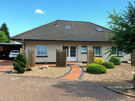 Einfamilienhaus zum Kauf 369.000 € 6 Zimmer 184 m² 824 m² Grundstück Drentwede 49406