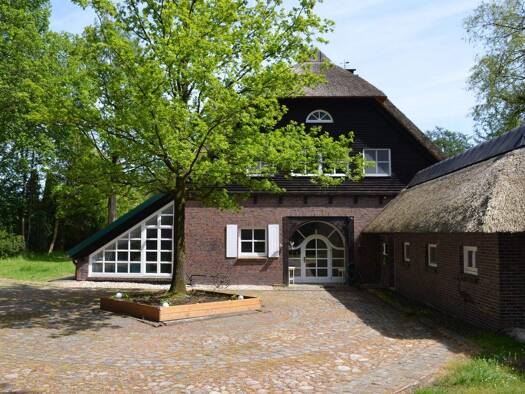 Mehrfamilienhaus zum Kauf 786.000 € 10 Zimmer 501 m² 33.984 m² Grundstück Mansholter Str Mansholt Wiefelstede 26215