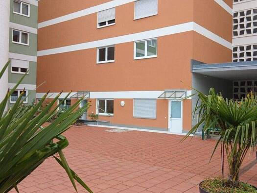 Wohnung zur Miete 540 € 50,1 m² EG Deggendorf 94469