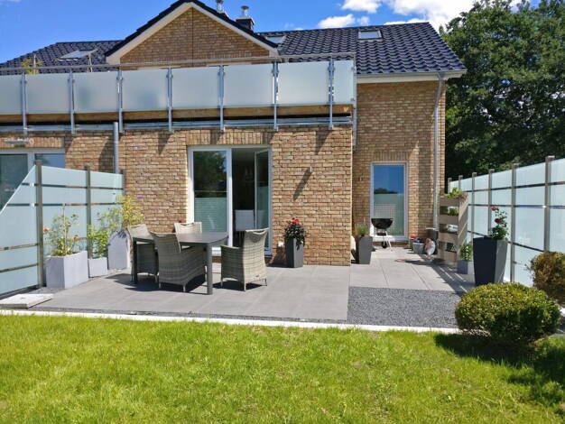 Doppelhaushälfte zum Kauf provisionsfrei 599.000 € 6 Zimmer 138 m² 432 m² Grundstück frei ab 01.07.2026 Stapelfeld 22145