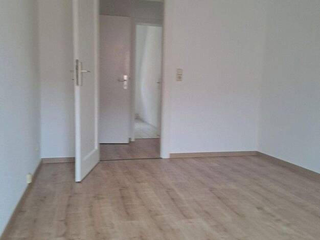 Wohnung zur Miete 280 € 2 Zimmer 43,3 m² 1. Geschoss Othmarsweg 5 Naumburg 06618
