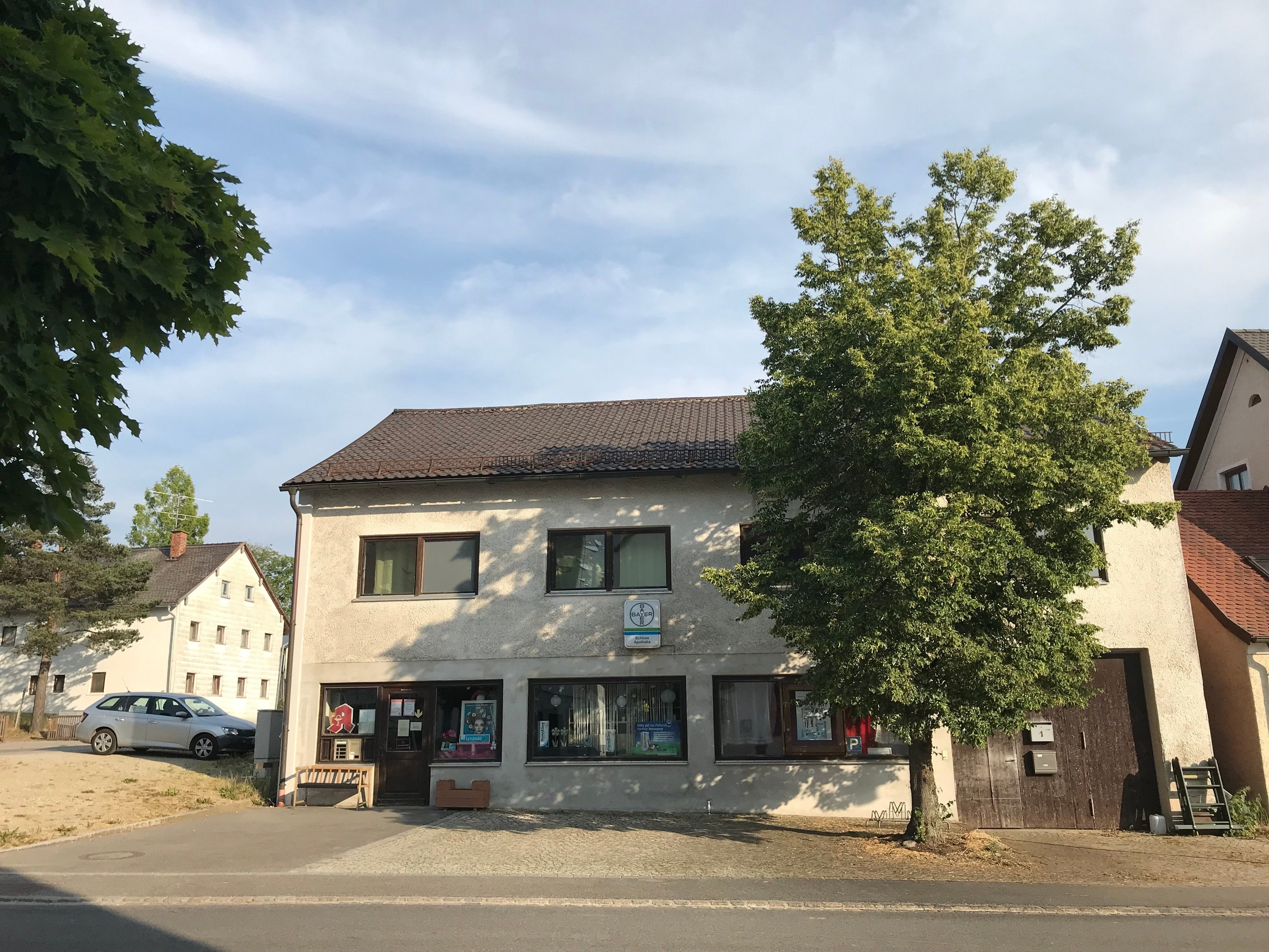 Haus zum Kauf 220 m²<br/>Wohnfläche 845 m²<br/>Grundstück Hauptstrasse 1 Altfraunhofen Altfraunhofen 84169