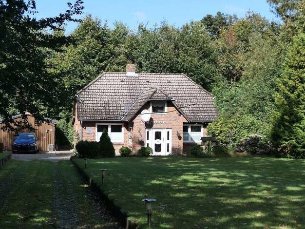 Einfamilienhaus zum Kauf provisionsfrei 510.000 € 4 Zimmer 85,9 m² 8.278 m² Grundstück Husum Husum 25813