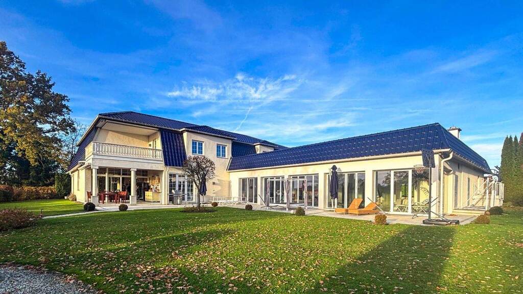 Villa zum Kauf 1.790.000 € 12 Zimmer 750 m² 2.214 m² Grundstück Steinerkirchen an der Traun 4652