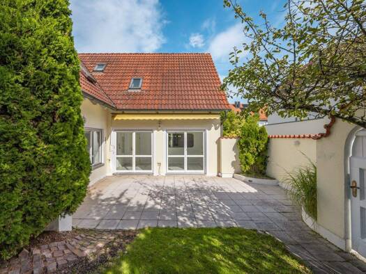 Einfamilienhaus zum Kauf 699.000 € 5 Zimmer 155,3 m² 250 m² Grundstück Pfersee Augsburg 86157