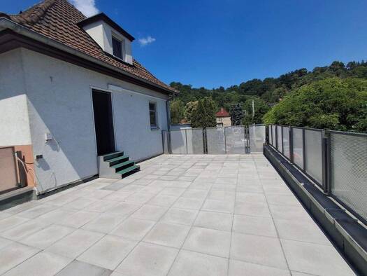 Wohnung zur Miete 700 € 3 Zimmer 100 m² 1. Geschoss frei ab sofort Kürschnertal 1 Ost Rudolstadt 07407