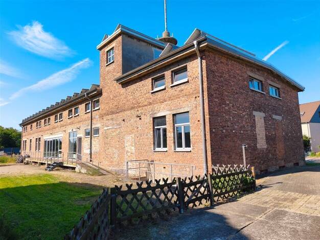Produktionshalle zum Kauf als Kapitalanlage geeignet 567 € 1.500 m² 5.415 m² Grundstück Watenstedt Ost 38239