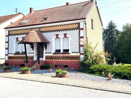 Einfamilienhaus zum Kauf 179.000 € 6 Zimmer 160 m² 1.800 m² Grundstück Emmersweiler 66352