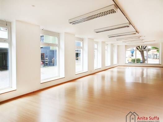 Ladenfläche zum Kauf 287.000 € 1 Zimmer 150 m² Verkaufsfläche Bad Windsheim 91438