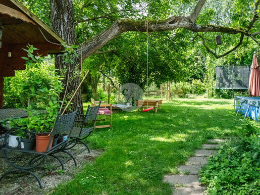 Mehrfamilienhaus zum Kauf 580.000 € 11 Zimmer 261 m² 1.000 m² Grundstück Betzenhausen Freiburg im Breisgau 79110