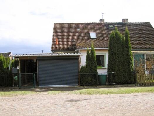 Doppelhaushälfte zum Kauf 135.000 € 3 Zimmer 80 m² 874 m² Grundstück Fleethof Wilhelmsburg / Fleethof 17379