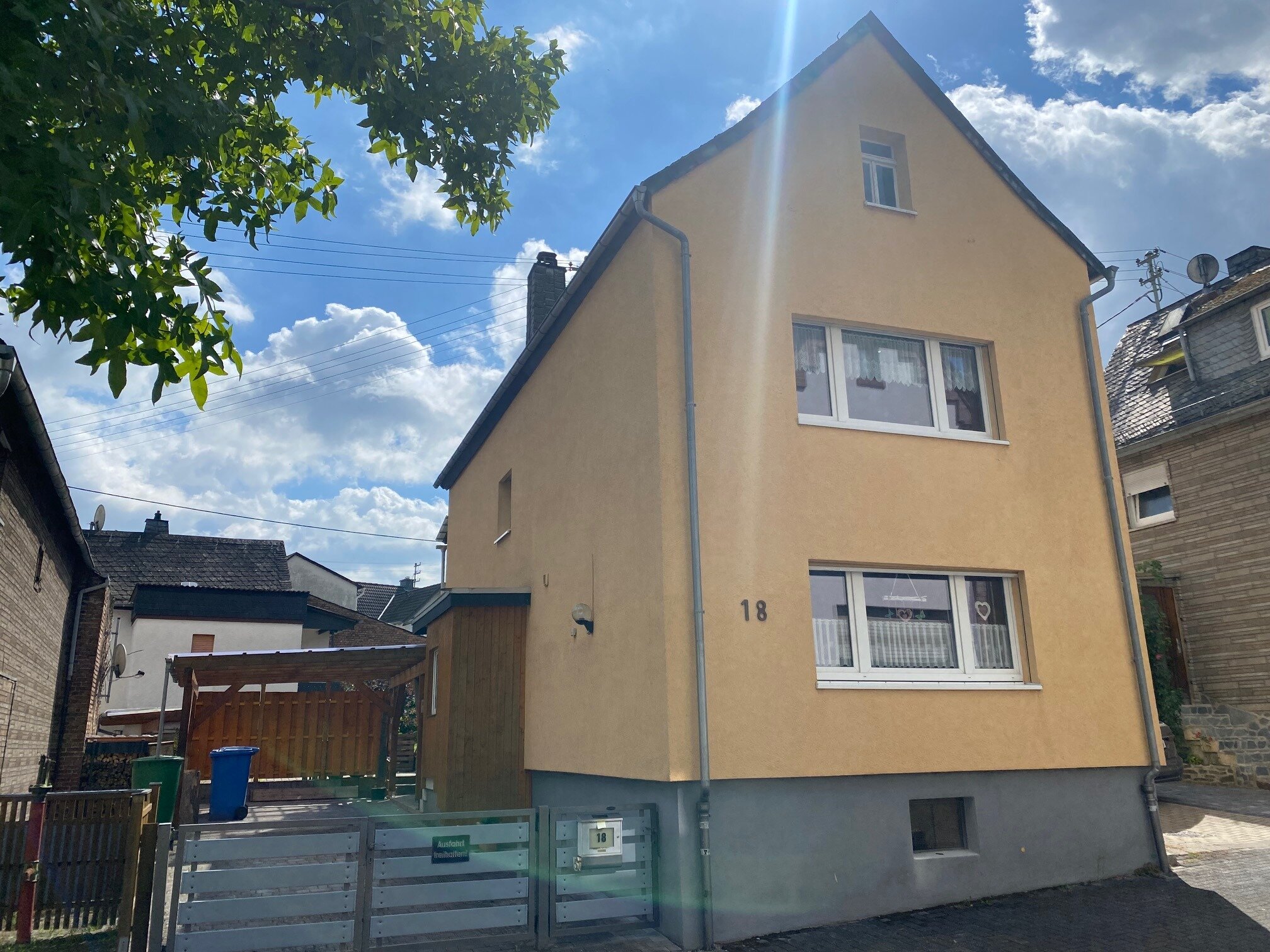 Einfamilienhaus zum Kauf 231.000 € 3 Zimmer 106 m²<br/>Wohnfläche 212 m²<br/>Grundstück Elz Elz 65604