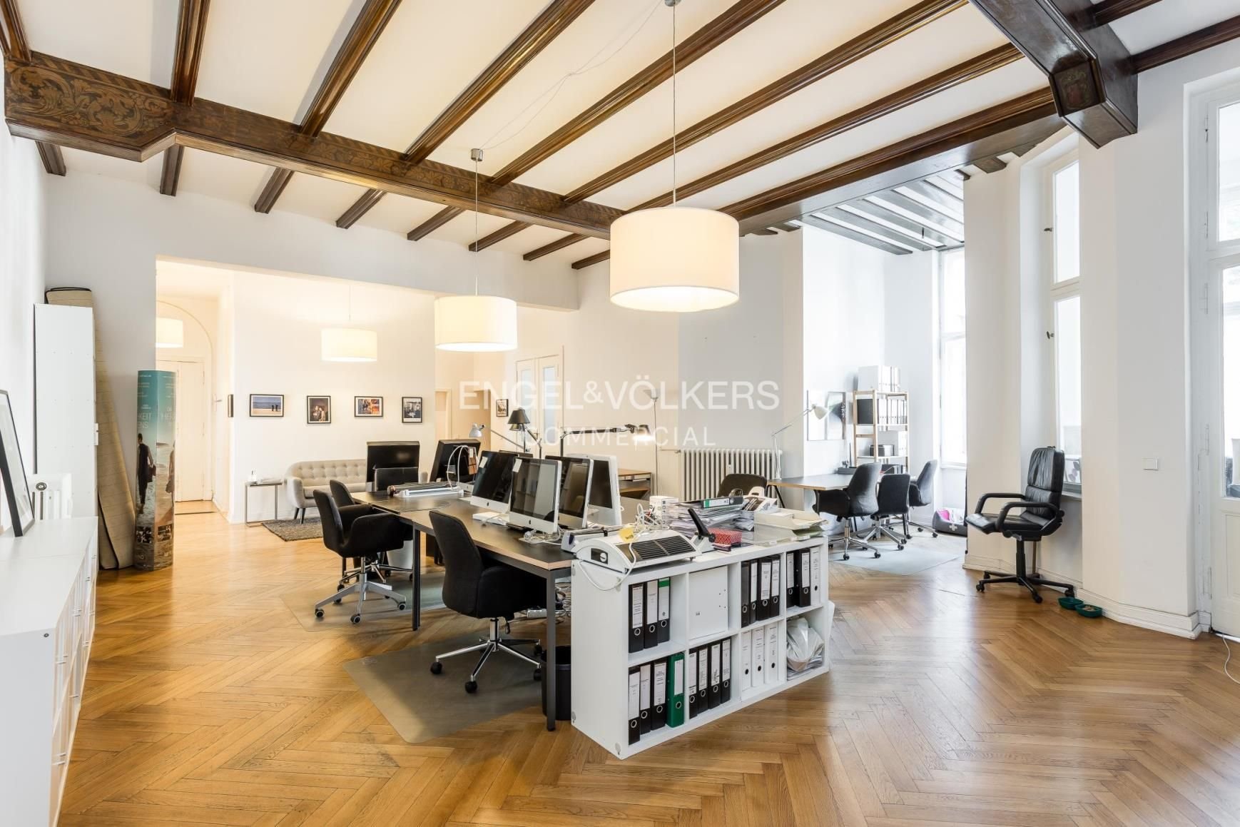 Büro-/Praxisfläche zur Miete 32 € 245 m²<br/>Bürofläche ab 245 m²<br/>Teilbarkeit Charlottenburg Berlin 10623