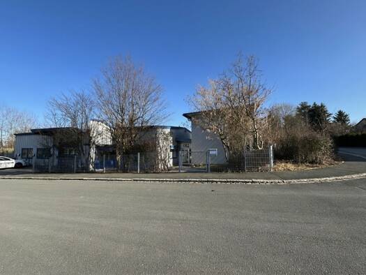 Produktionshalle zum Kauf 990.000 € 2.065 m² Lagerfläche Roßtal Roßtal 90574