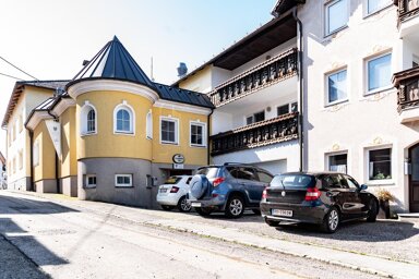 Wohn- und Geschäftshaus zum Kauf als Kapitalanlage geeignet 549.000 € 15 Zimmer 1.300 m² 1.466 m² Grundstück Niederkappel 4133