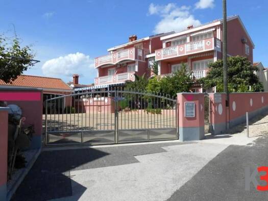 Villa zum Kauf 1.400.000 € 14 Zimmer 566 m² 1.400 m² Grundstück Zadar 0
