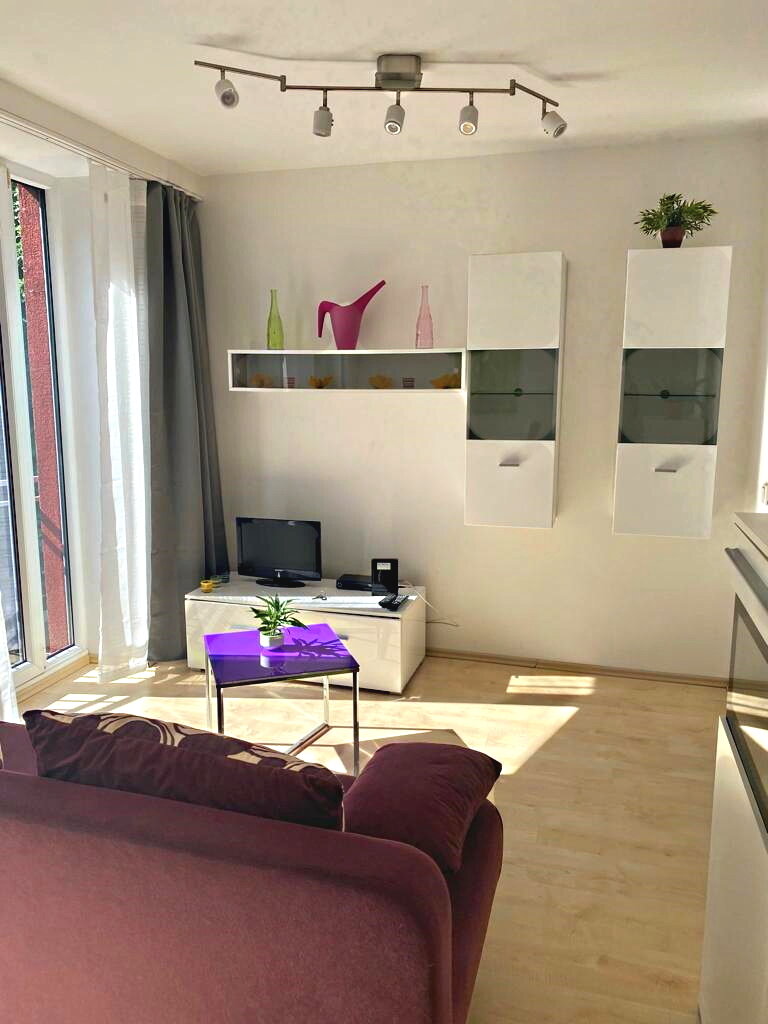 Wohnung zur Miete Wohnen auf Zeit 700 € 1 Zimmer 32 m²<br/>Wohnfläche 01.07.2025<br/>Verfügbarkeit Friedrichstadt Düsseldorf 40215