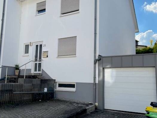 Reihenhaus zur Miete 1.315 € 5 Zimmer 160 m² 300 m² Grundstück frei ab 01.12.2025 Talstraße 21 Riegelsberg 66292