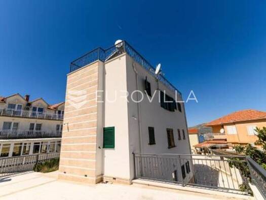 Haus zum Kauf 1.000.000 € 2 Zimmer 210 m² Okrug Gornji Okrug