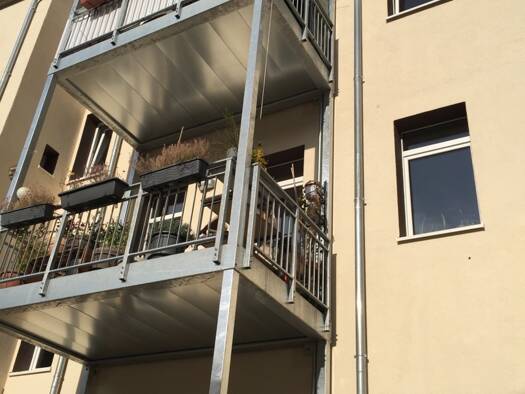 Mehrfamilienhaus zum Kauf als Kapitalanlage geeignet 450.000 € 20 Zimmer 375 m² 606 m² Grundstück Zentrum Chemnitz 09111