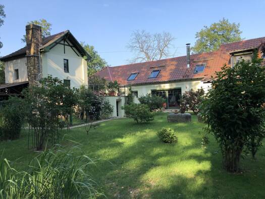 Villa zum Kauf 1.800.000 € 5 Zimmer 298 m² 2.778 m² Grundstück frei ab 01.10.2025 Wahren Leipzig 04159
