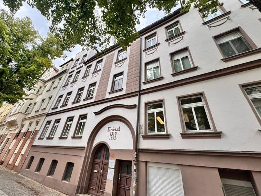 Wohnung zur Miete 825 € 4 Zimmer 97 m² 1. Geschoss Lutherplatz Süd 06110