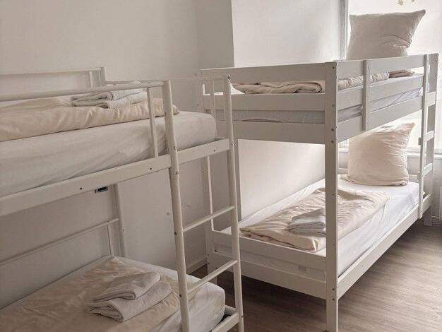 Wohnung zur Miete Wohnen auf Zeit 5.500 € 5 Zimmer 160 m² frei ab sofort Unterschleißheim 85716