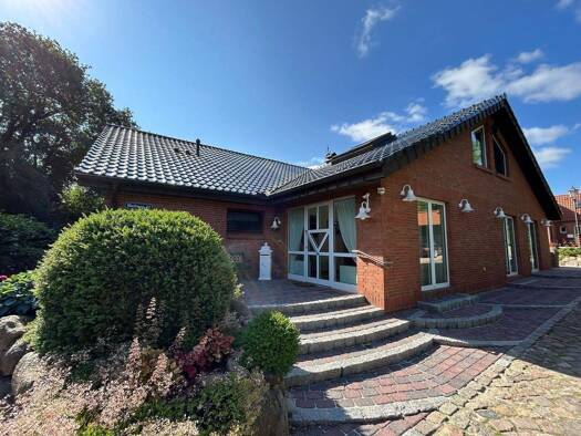 Einfamilienhaus zum Kauf 1.090.000 € 4 Zimmer 260 m² 1.335 m² Grundstück Niendorf/Ostsee Timmendorfer Strand 23669