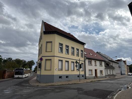 Mehrfamilienhaus zum Kauf provisionsfrei als Kapitalanlage geeignet 86.500 € 10 Zimmer 198 m² 247 m² Grundstück Schönebeck Schönebeck (Elbe) 39218