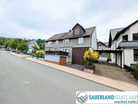 Einfamilienhaus zum Kauf 144.500 € 9 Zimmer 233 m² 372 m² Grundstück Schwalefeld Willingen (Upland) 34508