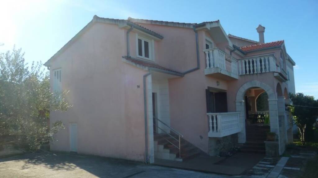 Haus zum Kauf 450.000 € 342 m² Plovanija