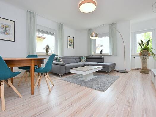 Wohnung zur Miete Wohnen auf Zeit 1.890 € 3 Zimmer 89 m² frei ab 18.08.2025 Stuttgart 70469