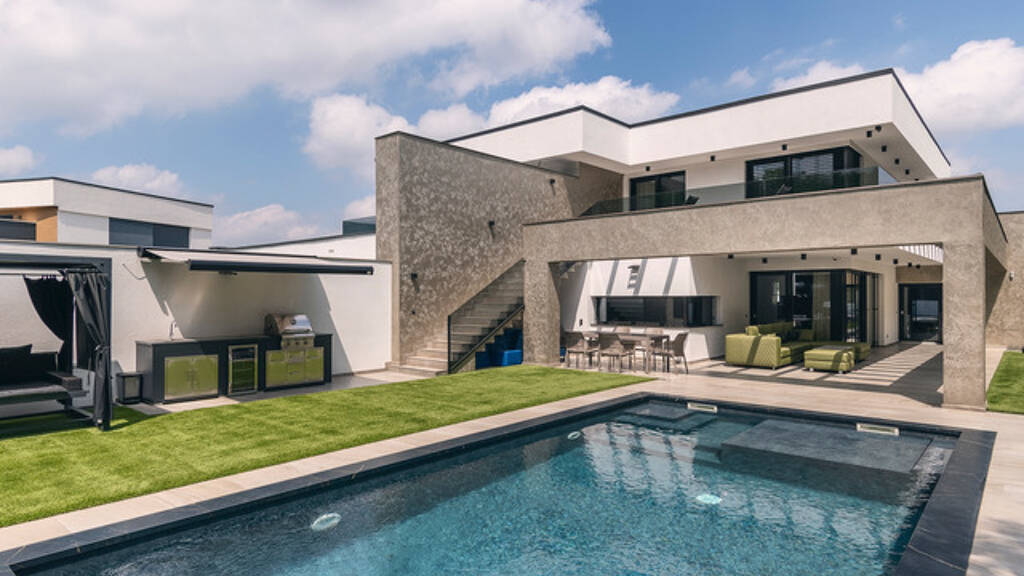 Villa zum Kauf provisionsfrei 894.000 € 6 Zimmer 375 m² 610 m² Grundstück frei ab sofort Mogyoród 2146