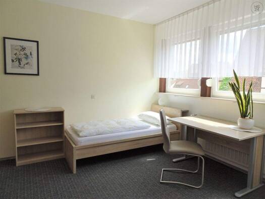 WG-Zimmer zur Miete Wohnen auf Zeit 335 € 16 m² 1. Geschoss frei ab sofort Heroldsberg 90562