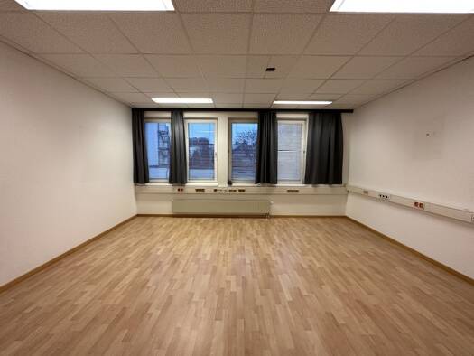 Bürofläche zur Miete 8,48 € 11 Zimmer 277 m² Bürofläche St. Pölten St. Pölten 3100