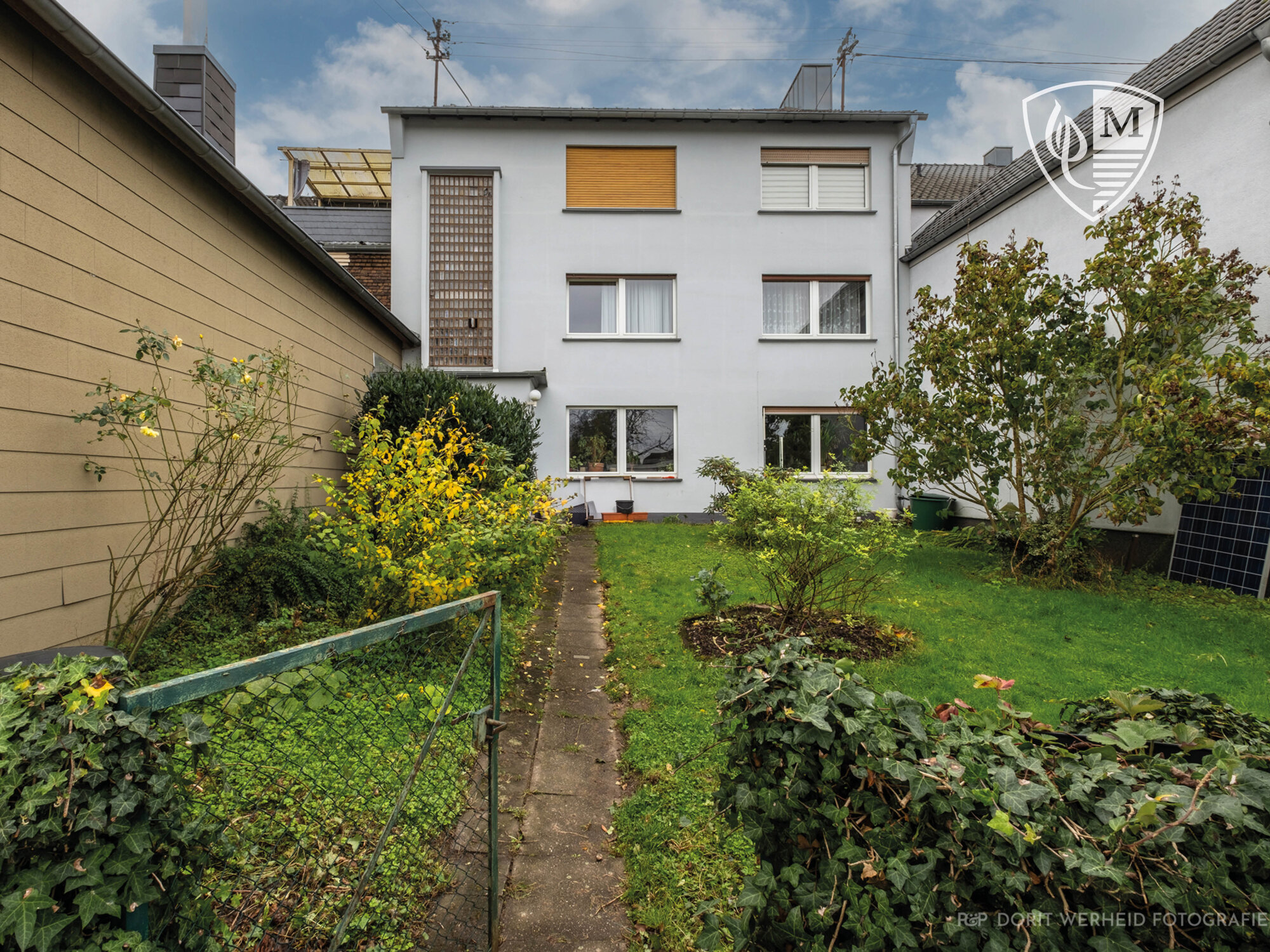 Mehrfamilienhaus zum Kauf als Kapitalanlage geeignet 665.000 € 9 Zimmer 405,5 m²<br/>Wohnfläche 914 m²<br/>Grundstück Hennef Hennef (Sieg) 53773