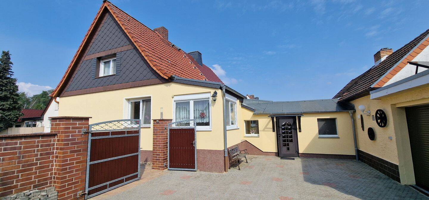 Immobilie in Lauchhammer - Hereinspaziert! Hier wartet Ihr neues Zuhause auf Sie! - Bild 1