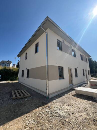 Doppelhaushälfte zur Miete - Erstbezug 1.450 € 4,5 Zimmer 114 m² 330 m² Grundstück frei ab sofort Theodor-Körner-Str Röhrsdorf Chemnitz 09247