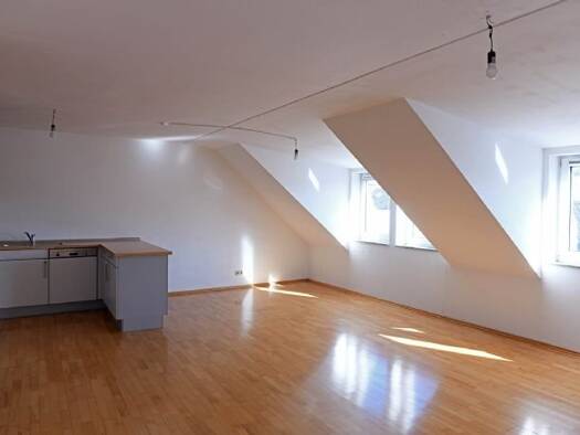 Maisonette zur Miete 890 € 2 Zimmer 90 m² 3. Geschoss frei ab 01.10.2025 Saarstraße 80 Trier-Süd Trier 54290