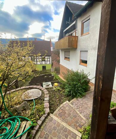 Mehrfamilienhaus zum Kauf 499.000 € 9 Zimmer 284 m² 1.060 m² Grundstück frei ab sofort Enger Weg 3 Happurg Happurg 91230