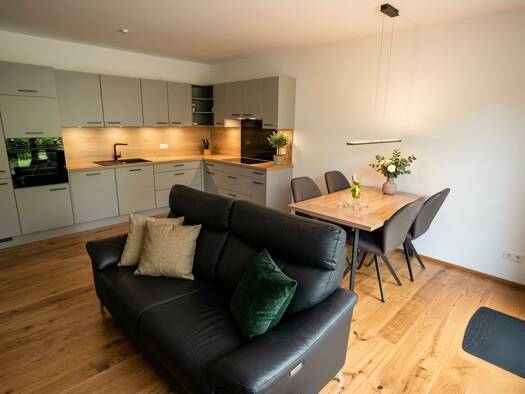 Wohnung zur Miete 830 € 2 Zimmer 64 m² Geschoss 2/3 frei ab 15.04.2026 Großheubach 63920